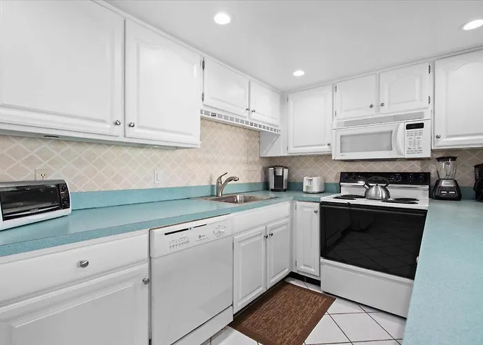 Ocean Views From Your Private Balcony In 9400 With Outdoor Pool! * Ocean Stadt