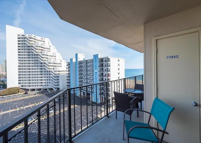 Ocean Views From Your Private Balcony In 9400 With Outdoor Pool! Ocean Stadt